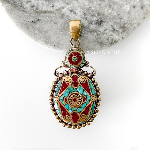 NEW Tibetan Artisan Handcrafted Mandala Pendant, Turquoise & Coral - Picture 8 of 8